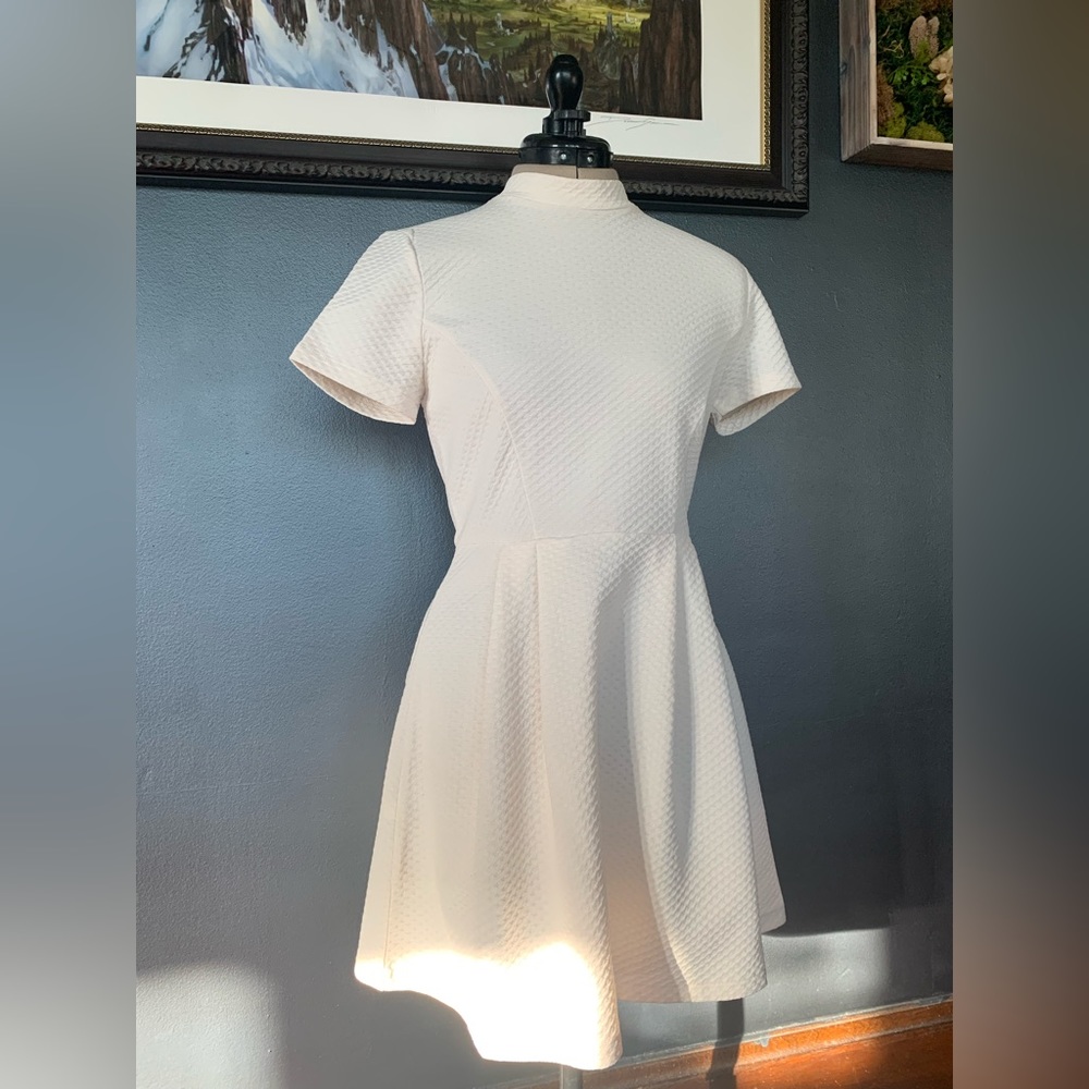 ❤️Mock neck vintage style dress❤️